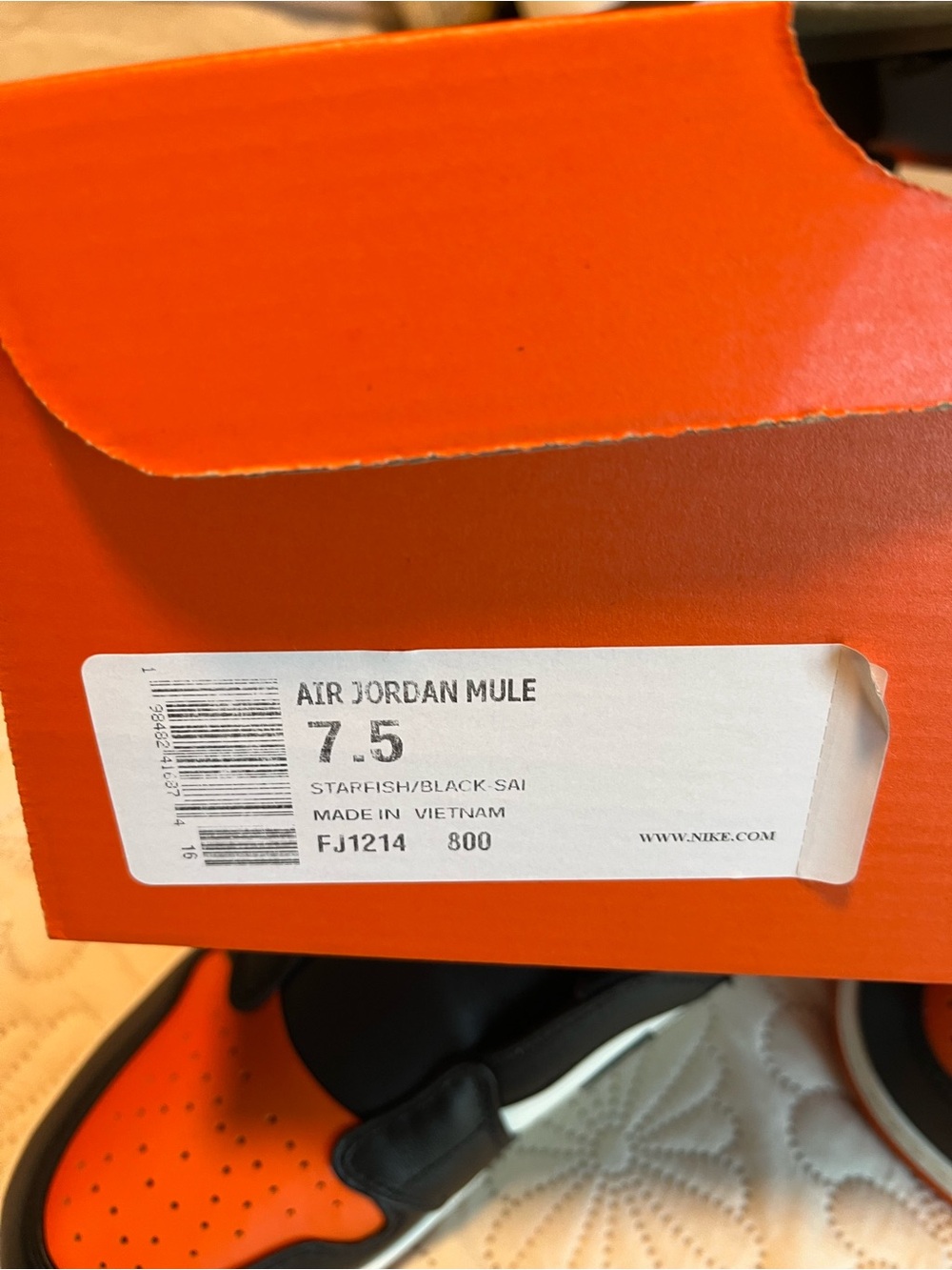 Nike Air Jordan Mule Adult Slip-On in Starfish and Black